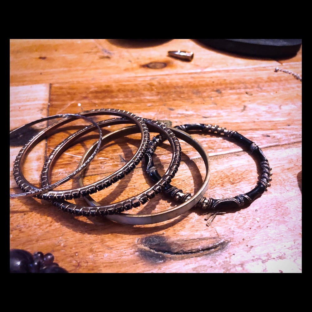 Set of 5 bracelets